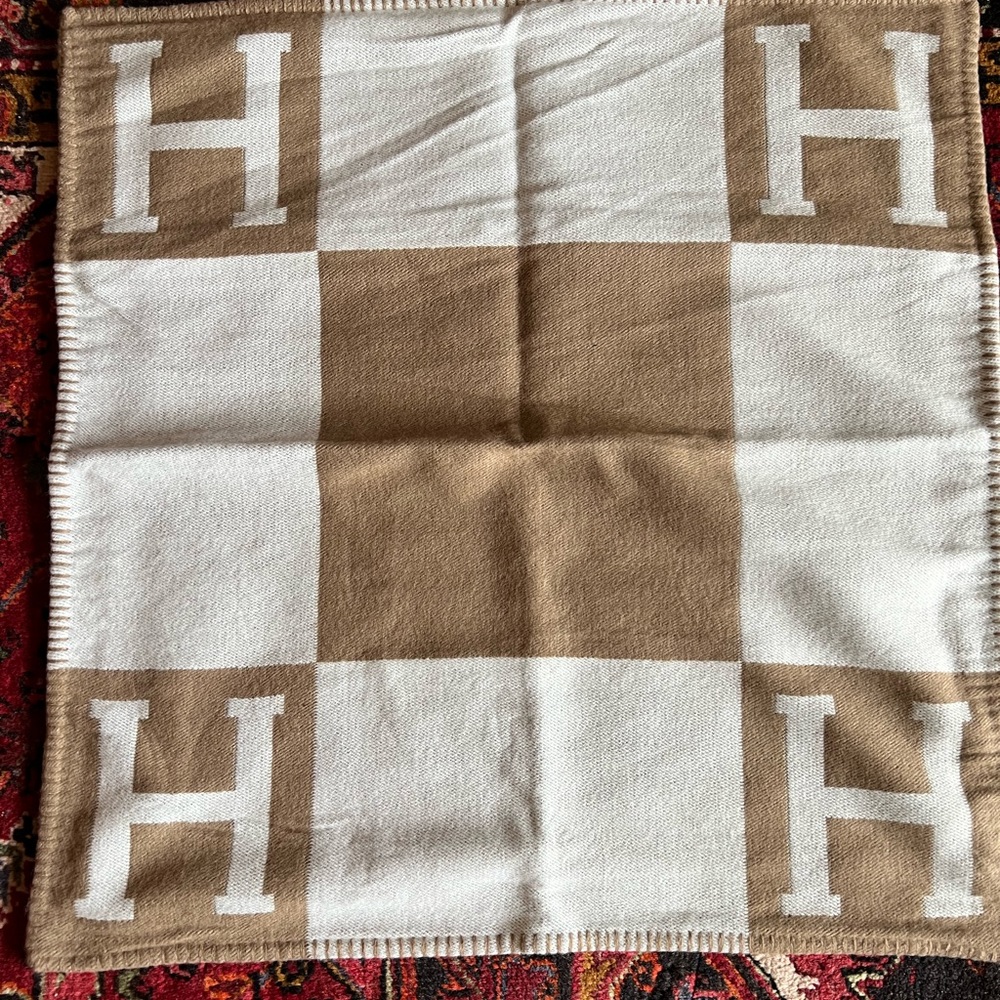 Beautiful Avalon H pillow sham wool and cashmere neutral large new - Picture 7 of 12
